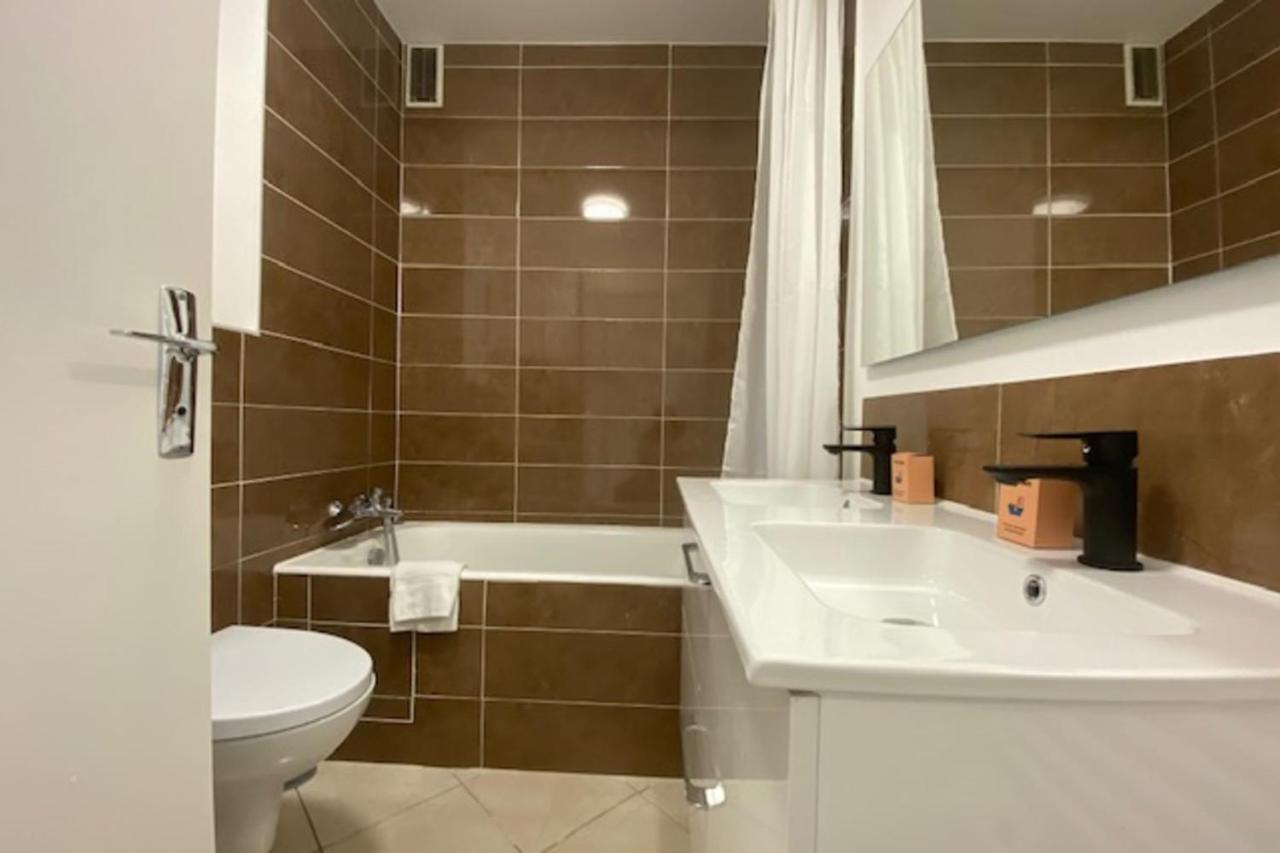 Beautiful Flat For 4 Very Closed To The Beach Cabourg Ngoại thất bức ảnh
